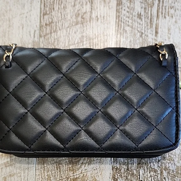 Badgley Mischka Black and Gold Quilted Chain Bag - Picture 2 of 9